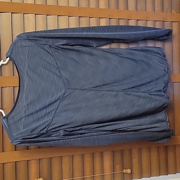 Athleta top - Picture 3 of 4